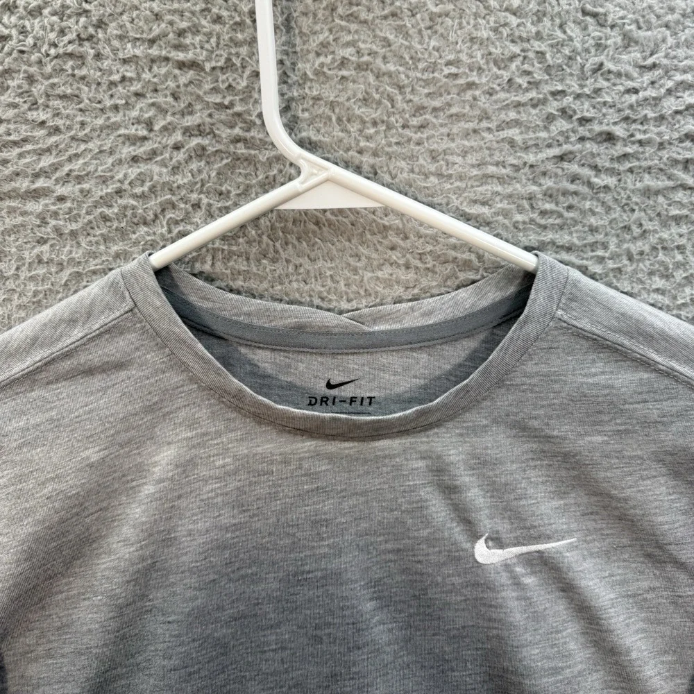 Nike Shirt Womens Small Gray‎ White Dri Fit Long Sleeve Small Swoosh Athleisure